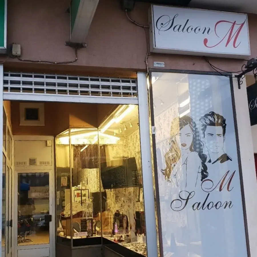 Foto från saloon m i Trollhättan