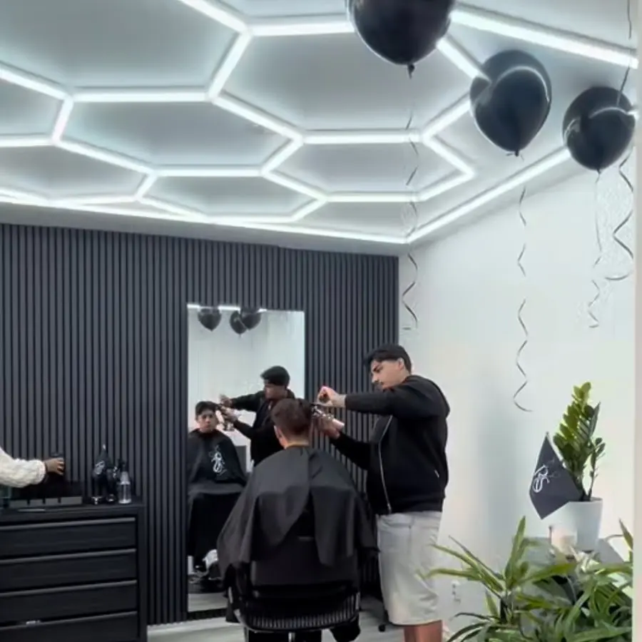 Foto från RS BARBER i Örebro